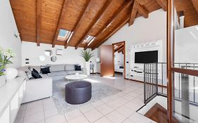 Casacamelia 35, 3 Bdrm With View Lake Como